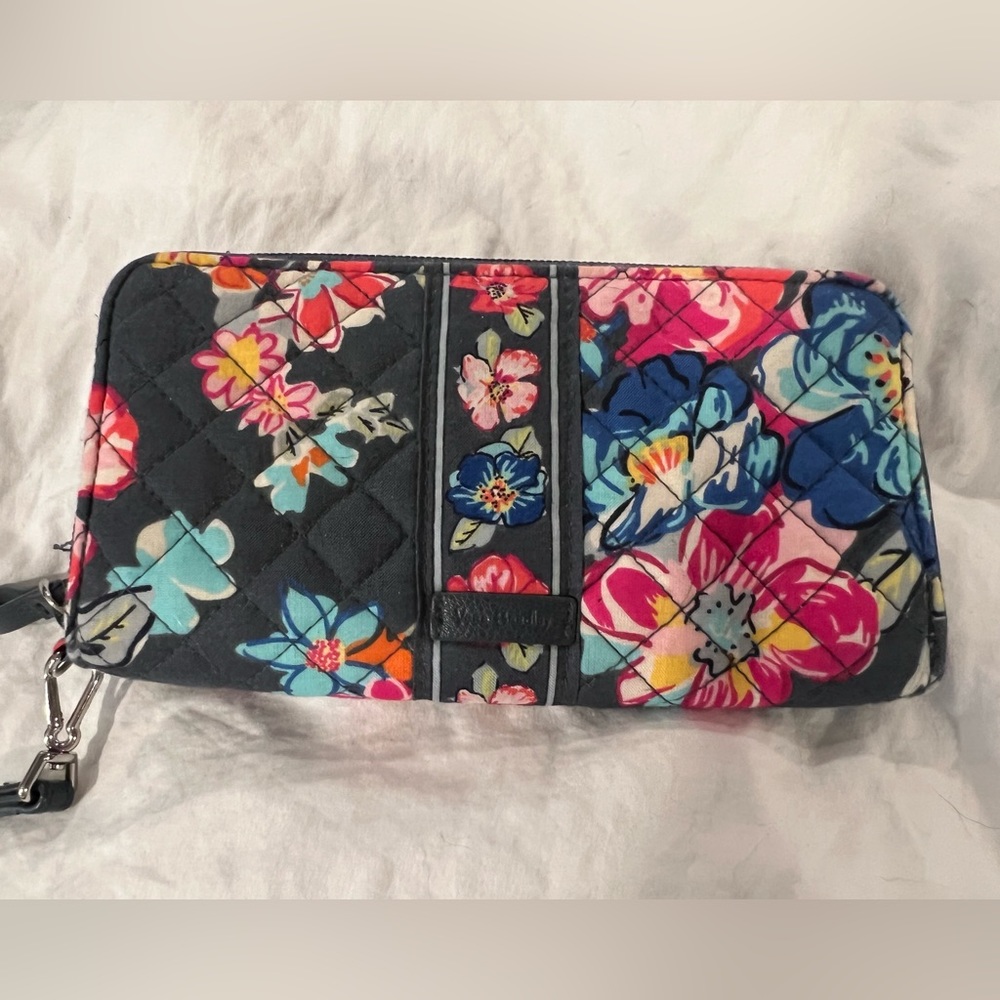 Vera Bradley accordion wallet. Pansies grey background